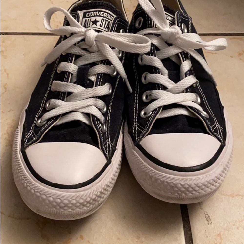 Black converse